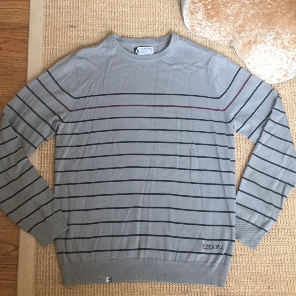 Ezekiel Men’s Grey Striped Sweater. Size M.